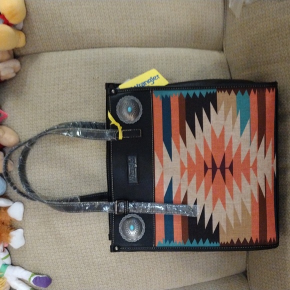 NWT Wrangler Tribal Print Shoulder Bag - Picture 1 of 16